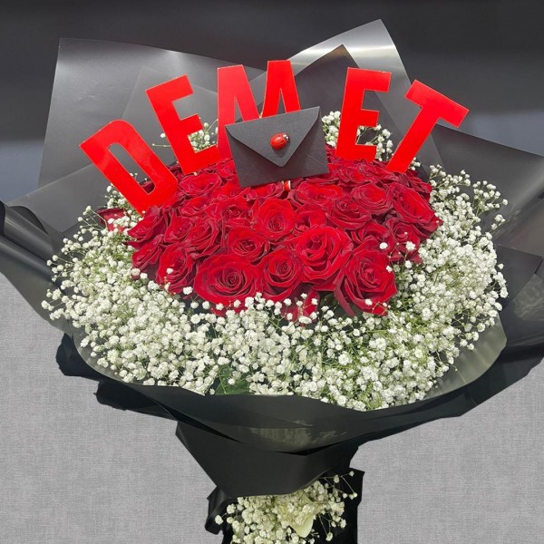 Aşk Buketi İsimli