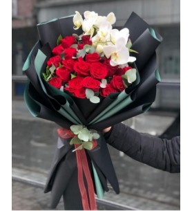 Orkideli Gül Buketi