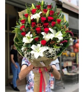 Lilyumlu Gül Buketi